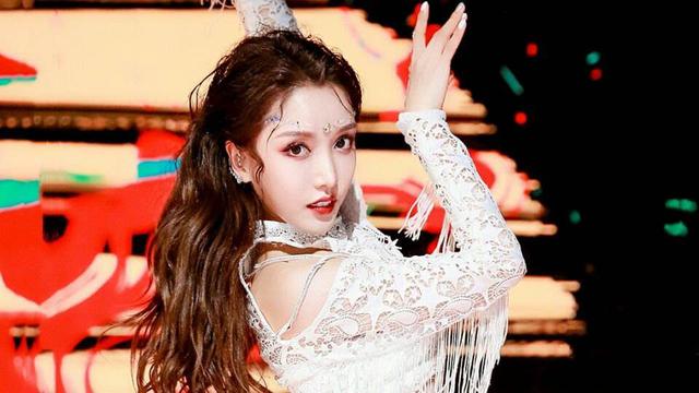 《创造营》情况突变！陈卓璇不受金主待见，姜