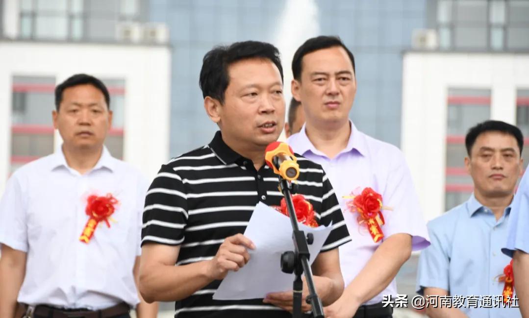 河南省澠池高級(jí)中學(xué)教育集團(tuán)舉行揭牌儀式(圖2)