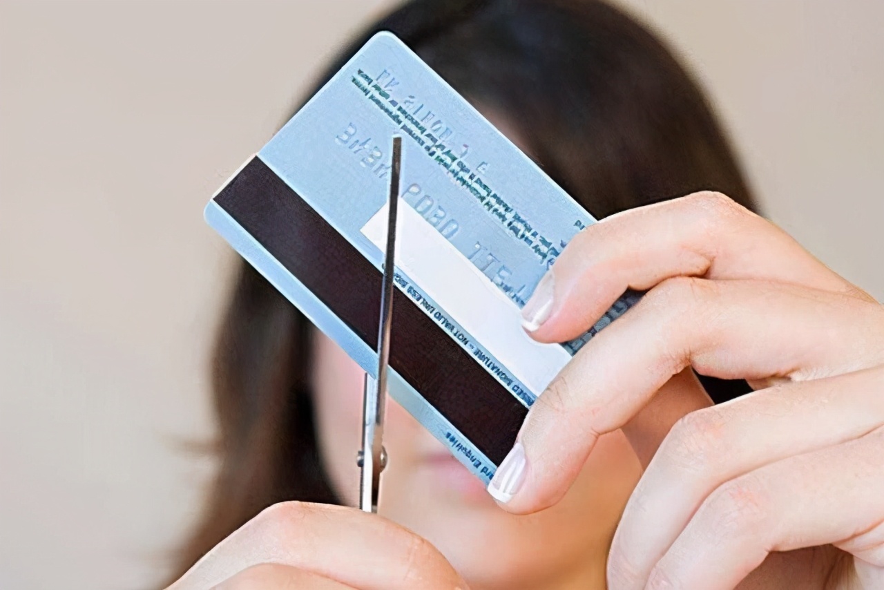 信用卡申请几张最合适，多了要不要注销，有什么坏处？