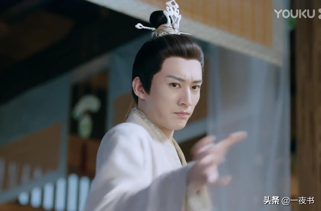 谦和|琉璃：看似谦和的昊辰手段卑劣 引司凤情人咒发作还用打妖鞭想杀司凤