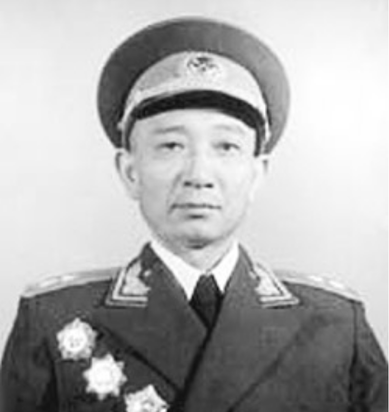 1958年一老红军闯中南海被拦，用纸条写下外号后，毛主席亲自接见