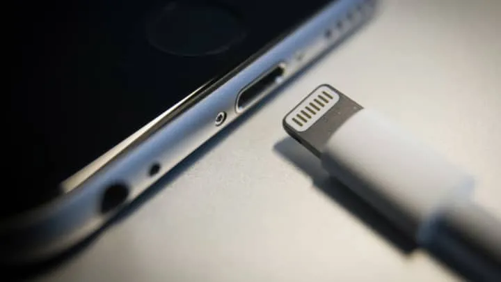 充电接口统一，iPhone 改用 USB-C？