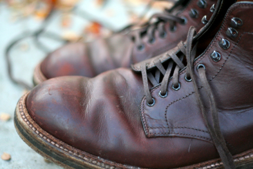 皮鞋上大家常说的松面到底是什么，我们来研究一下