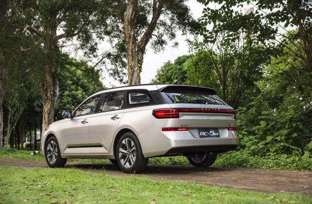 8���������Ʒ�����ݣ�����������ͬһ������ �������а��