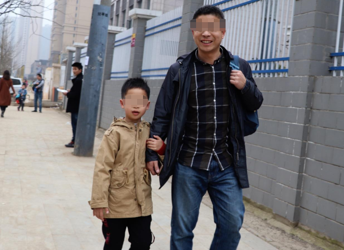 从小爸爸接送的孩子，和妈妈接送的孩子，长大后的差距还是很大的
