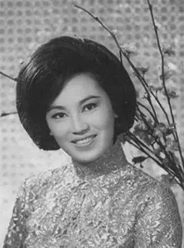 88岁李香琴驾鹤仙去！女儿满头白发憔悴露面，即将认领亡母遗体