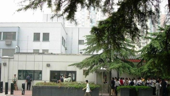 美方提出重开驻成都总领馆，条件有两个，中国一个也不会答应