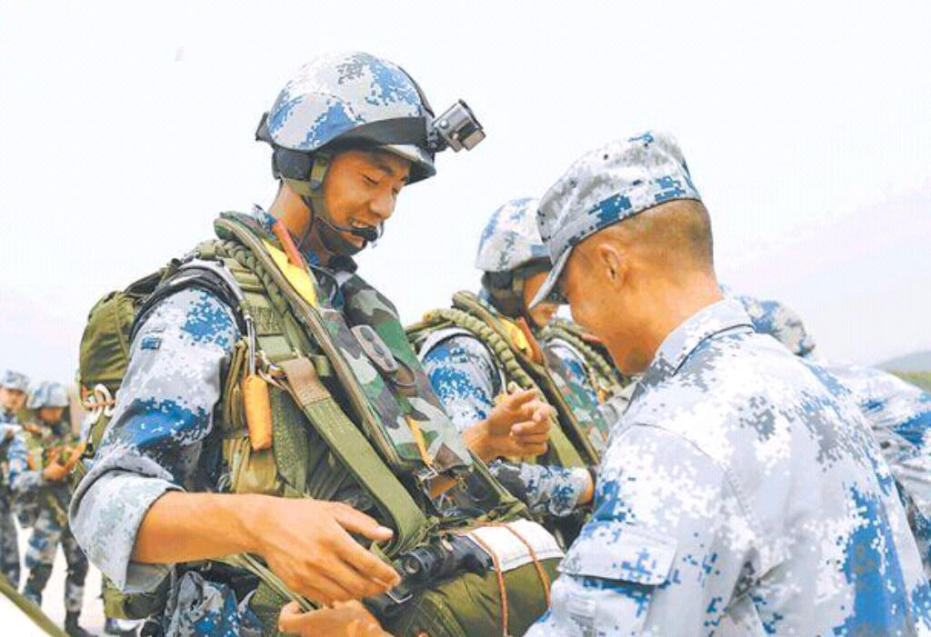 “地震男孩”程强不仅成为黄继光班班长，如今