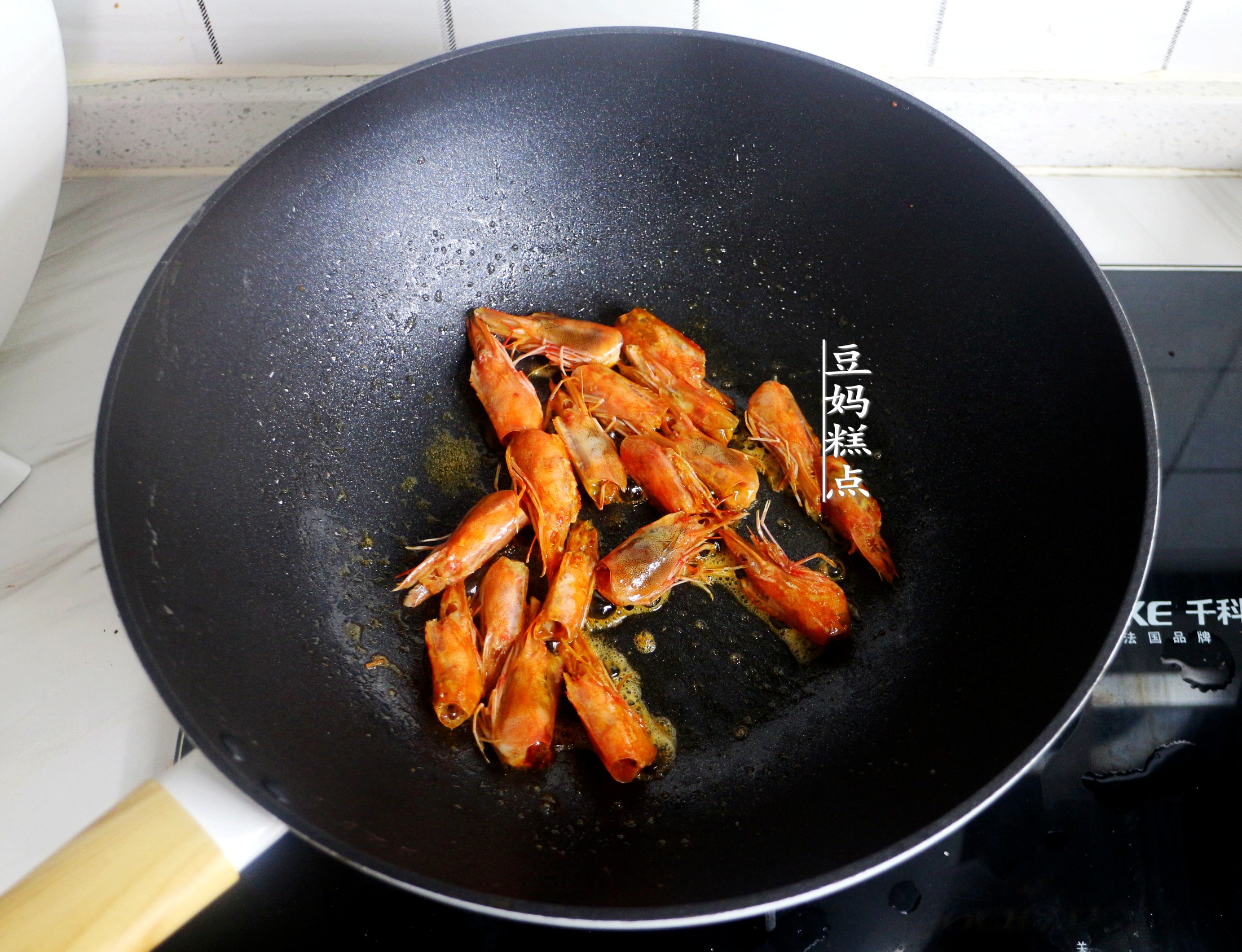 特色鲜虾粥，一次2碗不过瘾，鲜香有营养，越喝越喜欢