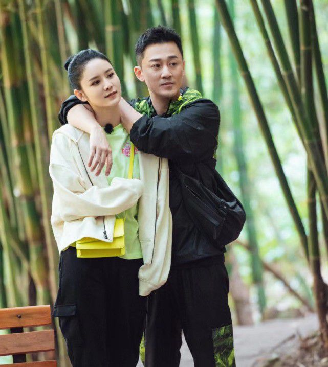张馨月七夕卡点公开夫妻甜蜜互动，炫耀式自曝被林峯盯着吃药