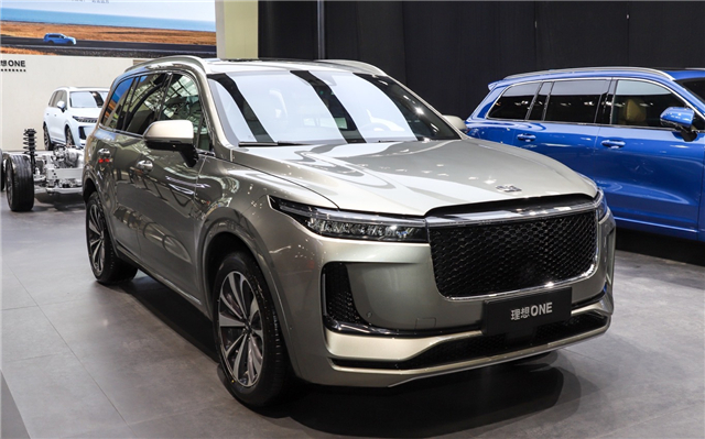 中大型SUV理想ONE，续航800km没有焦虑，适合限牌城市