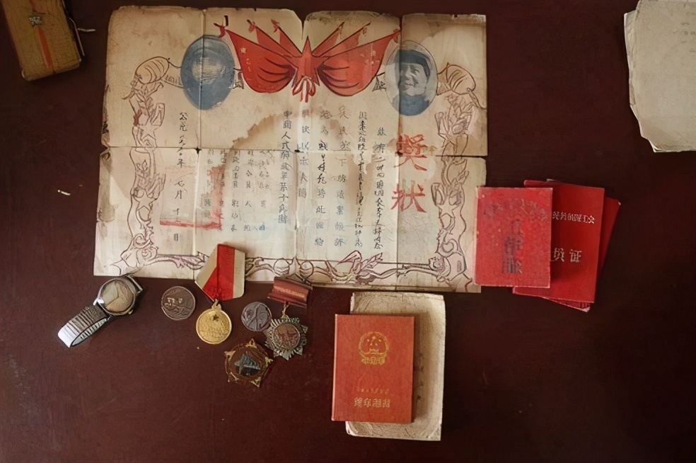 老兵回农村被嘲笑当兵无用，省委书记下乡，发现老人竟是特等功臣