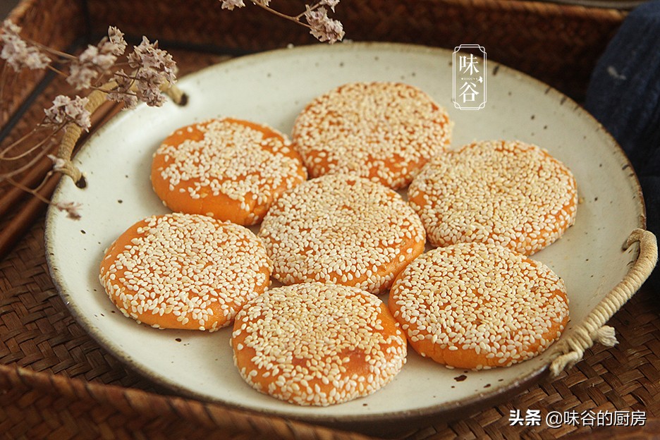 早餐饼新吃法，加1个红薯，不揉面不发面，香甜好吃，营养又顶饱