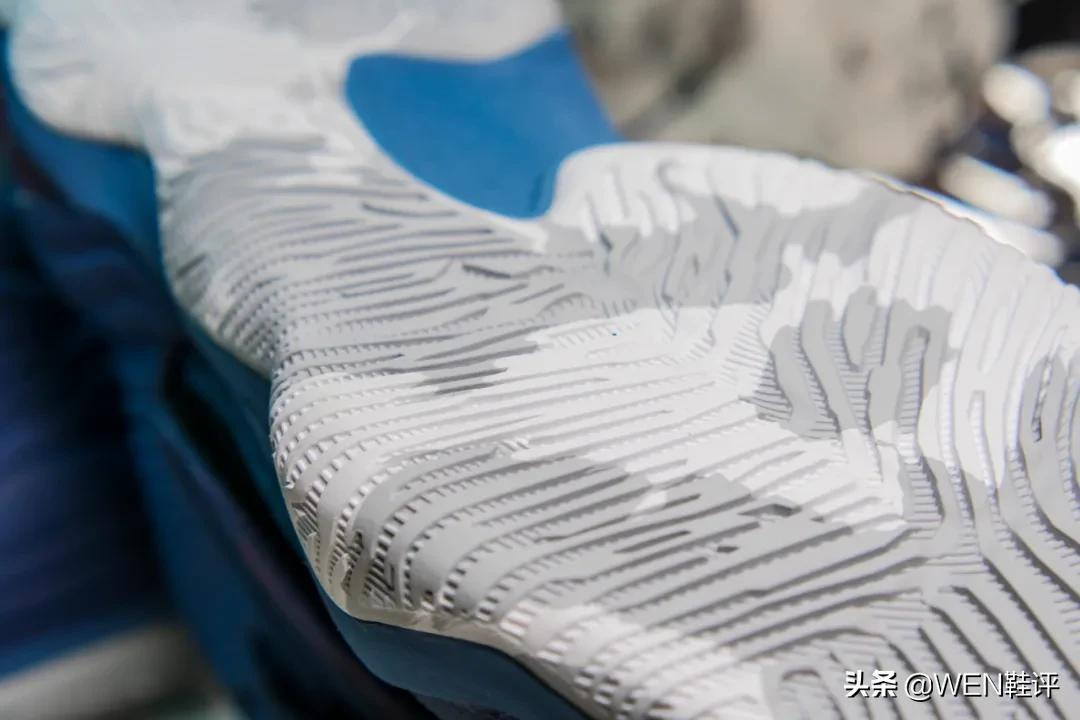 2020年度最强实战的平替?Asics Invade Nova开箱