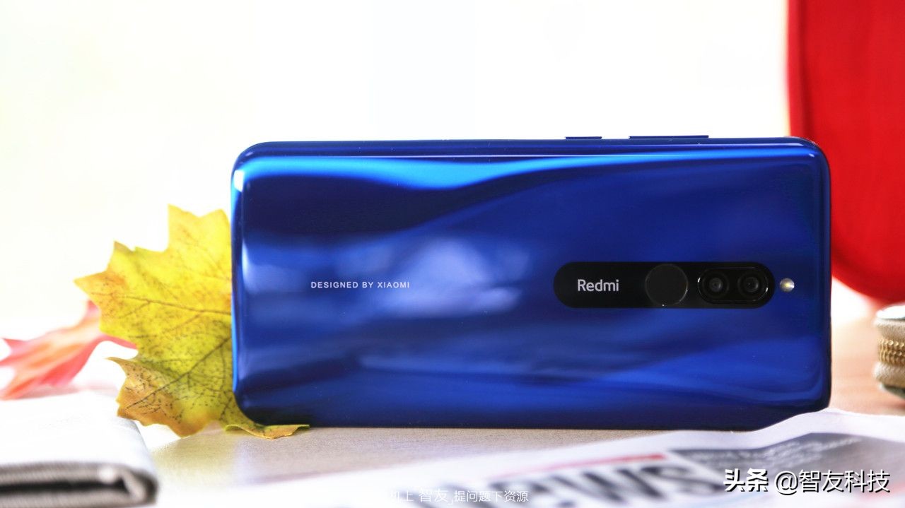 小米手机Redmi 8图赏：5000mAh超大型充电电池 18W快速充电髙速感受 699元起