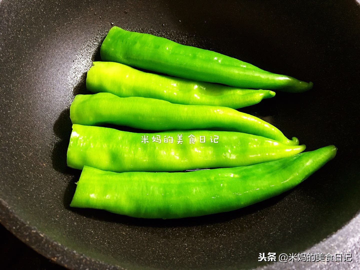 图片[6]-虎皮青椒做法步骤图 常吃不怕冷一冬不感冒-起舞食谱网