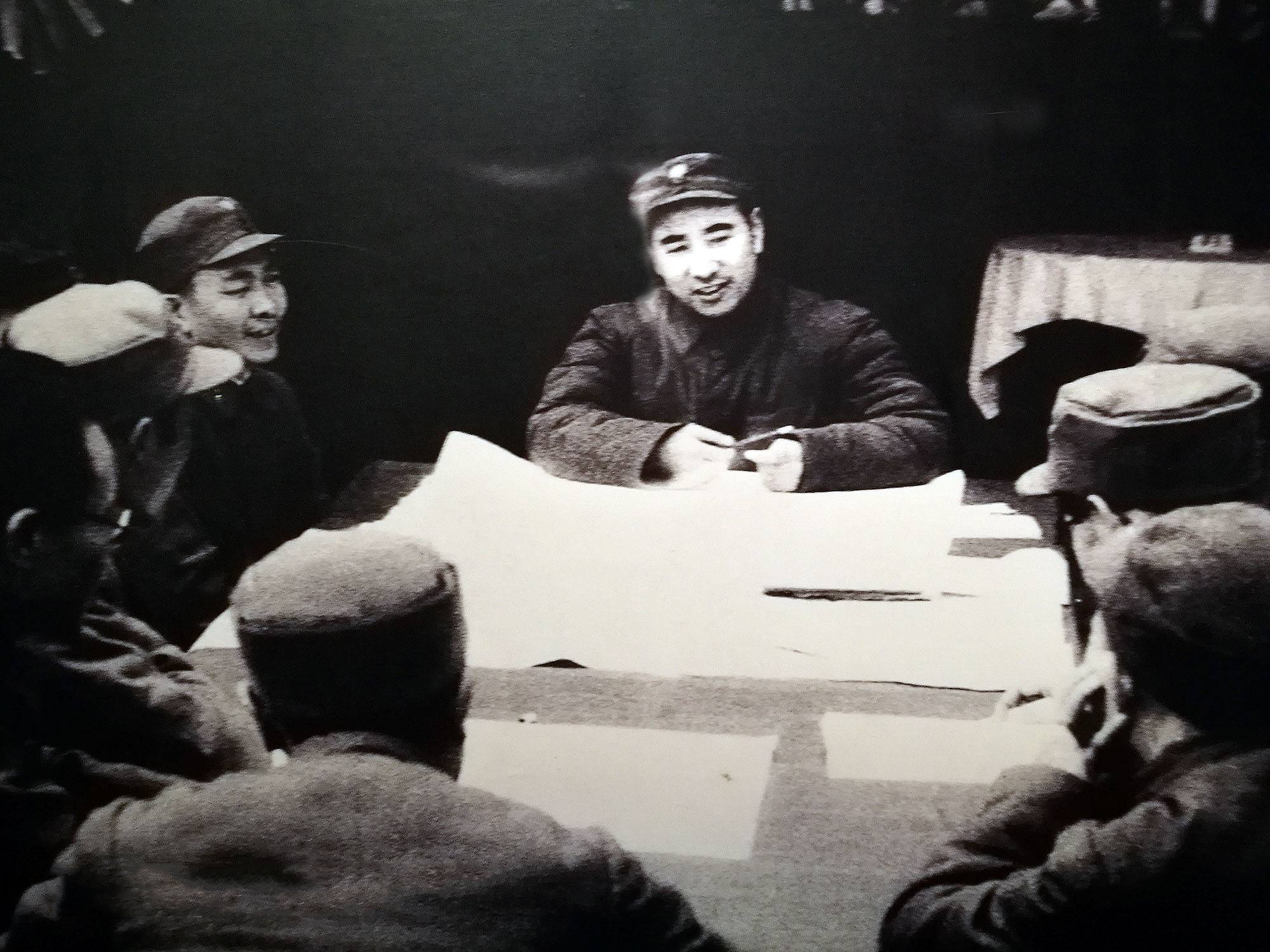 林彪初到东北连吃败仗，司机和参谋叛逃，他抓蒋军一个失误翻盘