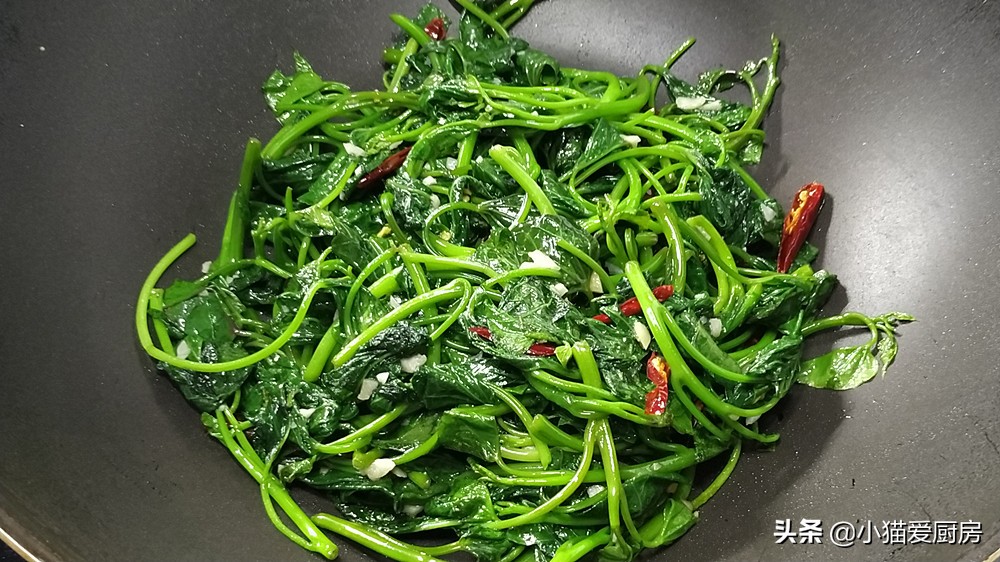 秋天这菜可以多吃，做法简单，口感脆爽，味清香清，吃完不会胖