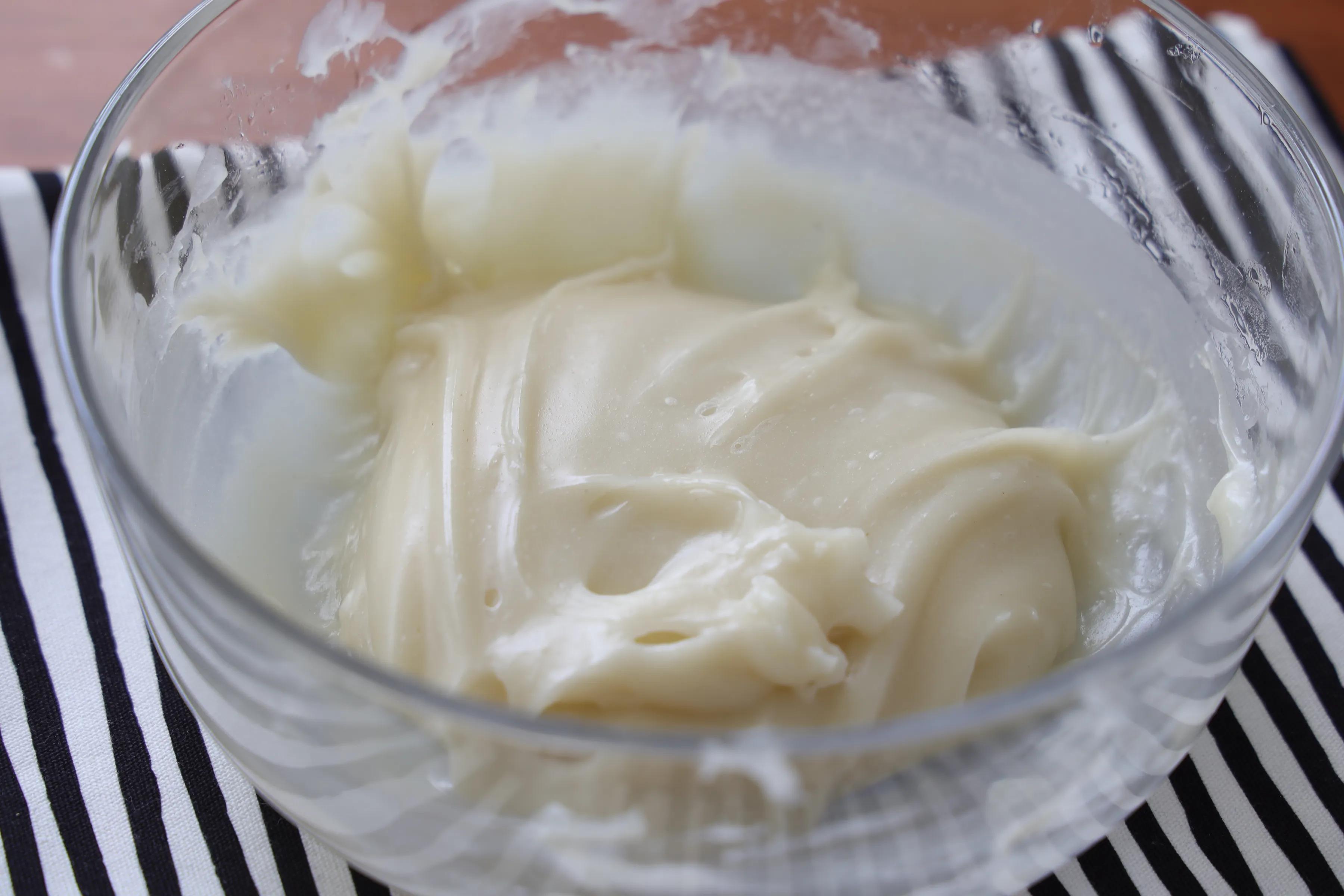 糯唧唧的芋泥凉糕，软糯香甜，咬一口还爆浆，太适合夏天了