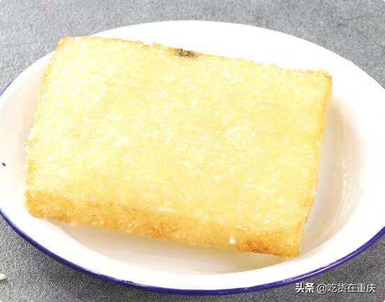 三角粑、麻圆、油钱、油茶····这家店集合了重庆最有名的小吃