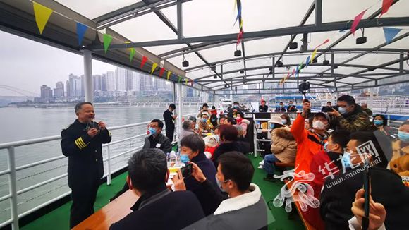 重庆坐轮渡又有新玩法 城市水上导览线路开启 一路风景一路故事