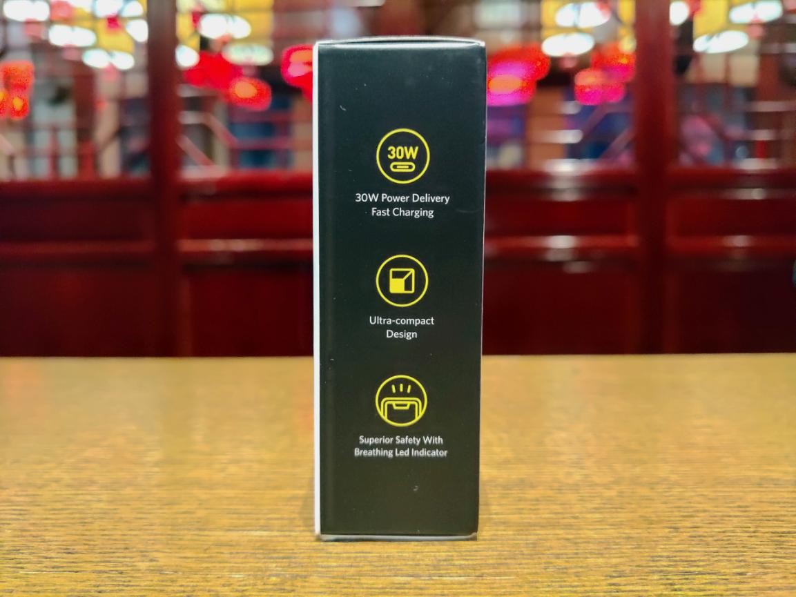 拇指般大小体积，AOHI Magcube 30W充电器上手体验