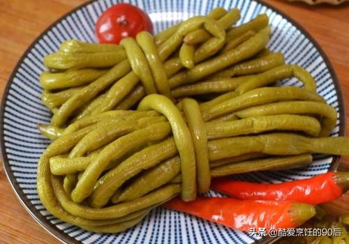醃酸豆角要焯水嗎？ 教你傳統的做法，酸豆角夠酸夠爽脆，還不生花