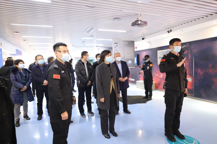 省卫健委主任袭燕一行莅临临沂市人民医院调研并视察指导工作