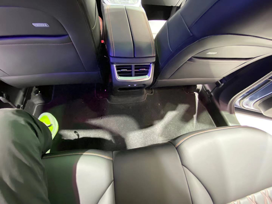 实拍哈弗神兽 ，造型比车名犀利，满油续航1000km