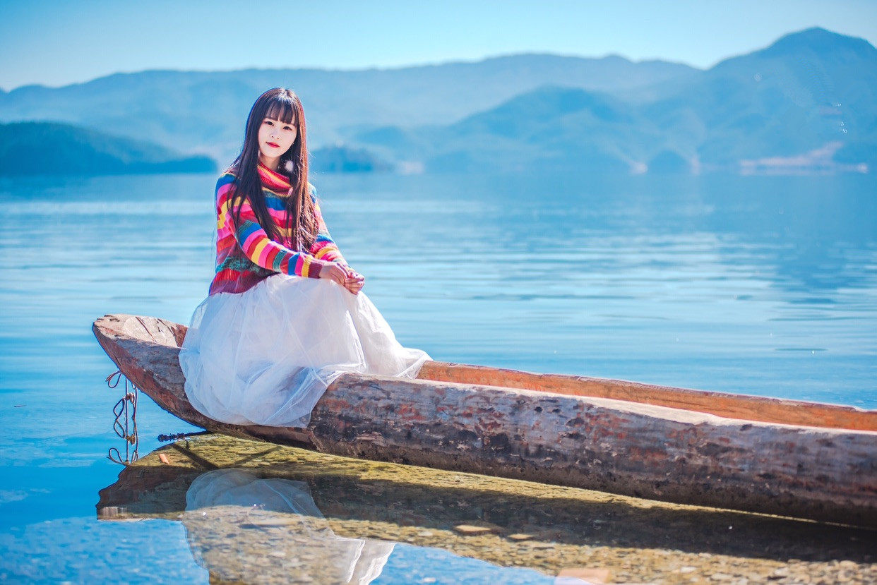 Coming to Lugu Lake will make people wonder if they are willing to forget the time and forget themselves in their dreams