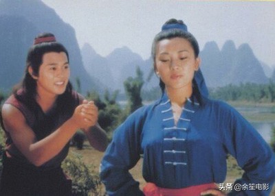 怀有身孕时被李连杰抛弃，住地下室十年，黄秋