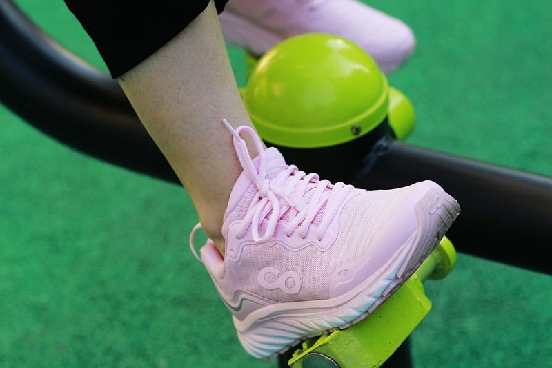 我的跑步装备 咕咚10K悦弹跑鞋