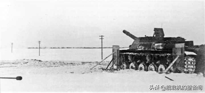苏德战场上的“动物杀手”——SU-152\u002FISU-152自