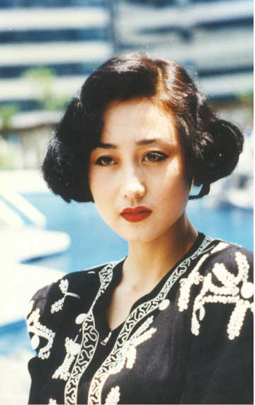 李连杰痴情往事：1996年，为救利智，7200万低价“签约”向华强
