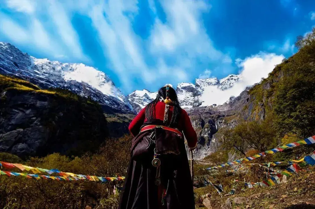 中国最神秘的一座山！太神奇了