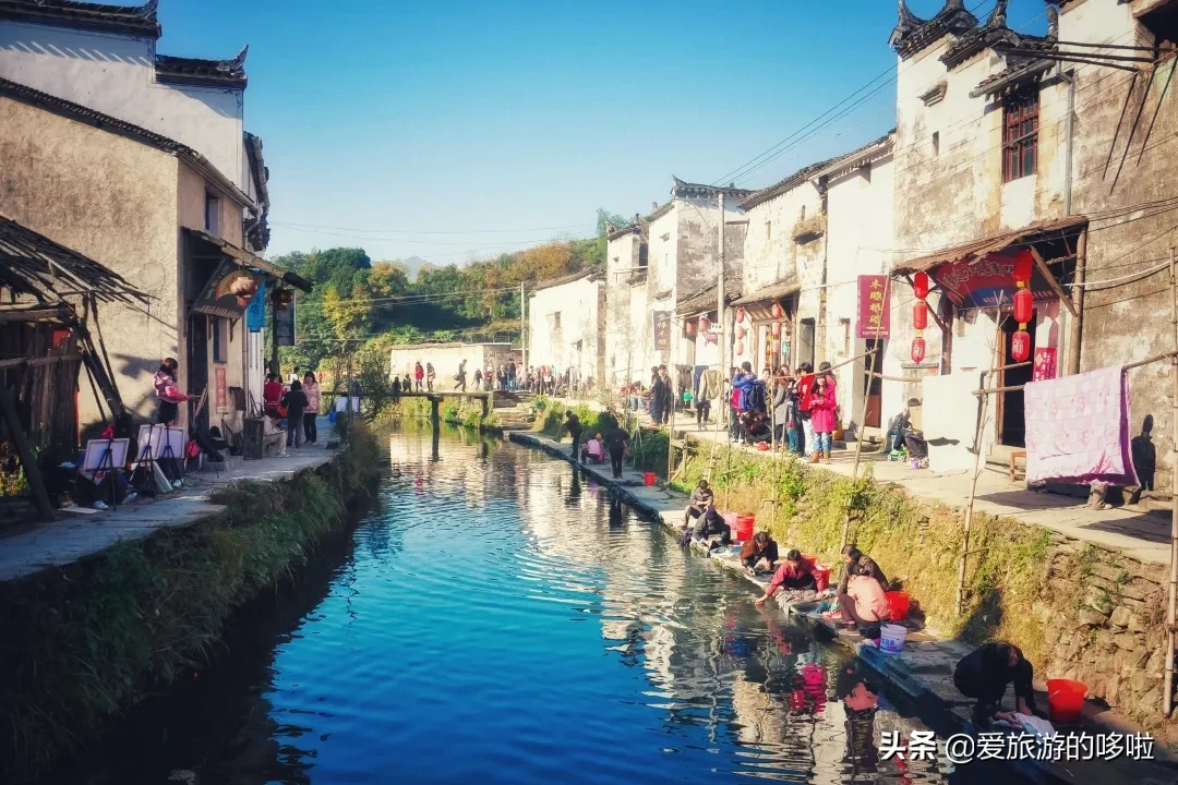 The best place to travel in October-November, the late autumn tour bus is about to depart