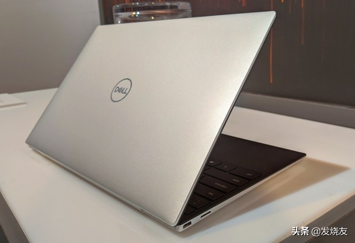 Dell 公布新XPS 13 9300笔记本电脑，16：10黄金分割比例屏、续航力19钟头
