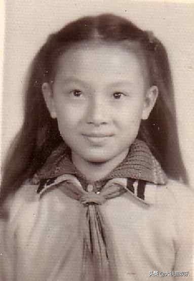 3位“赢在下半场”的女星，年轻时显老，年过四