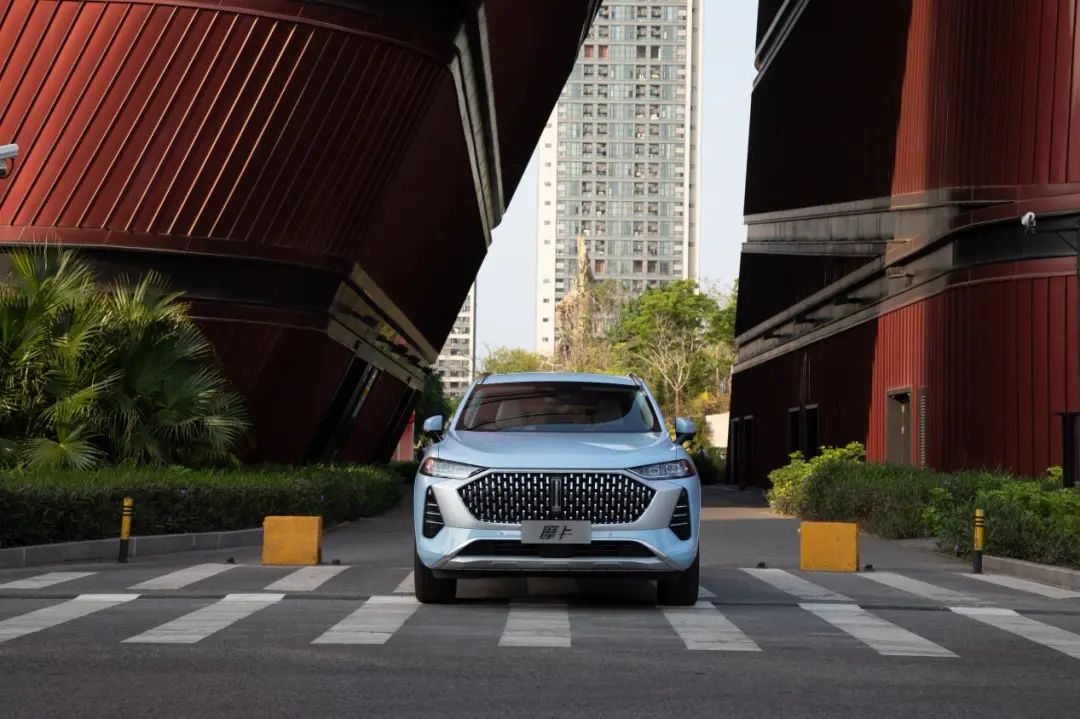 首搭9DCT变速箱，L3级智驾加持！试驾WEY旗舰SUV摩卡