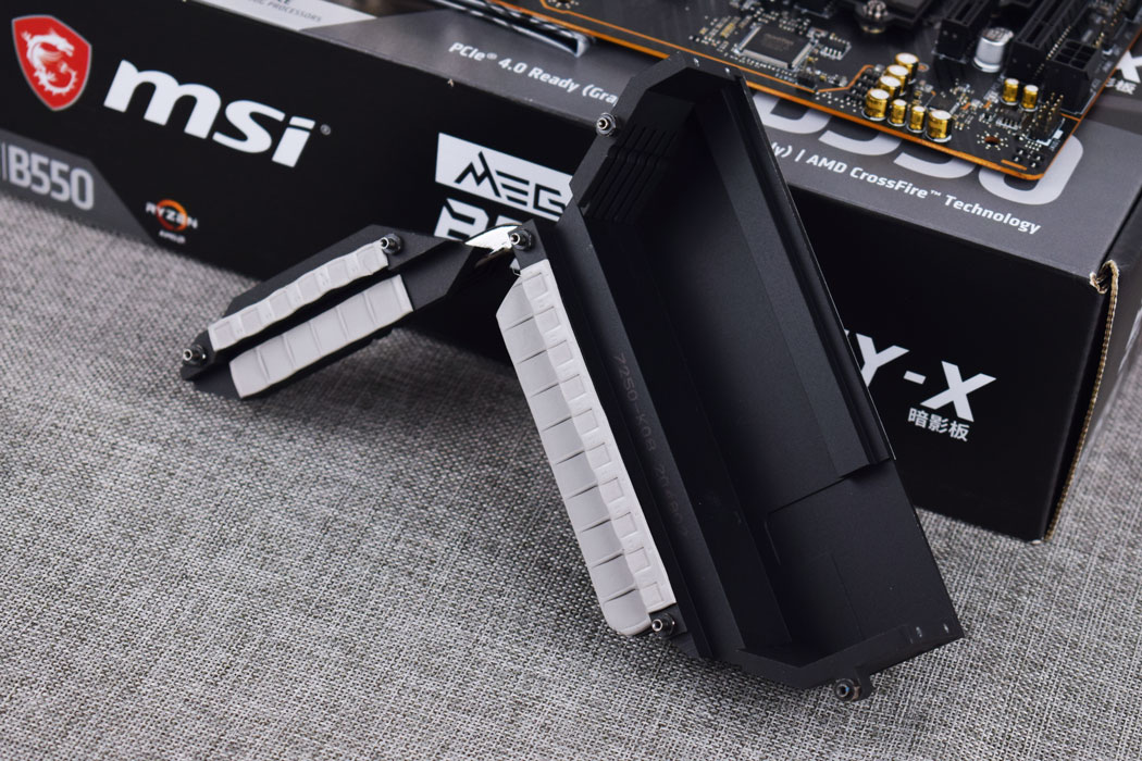 储存超频两不误，MSI微星B550 UNIFY-X暗影主板开箱试玩