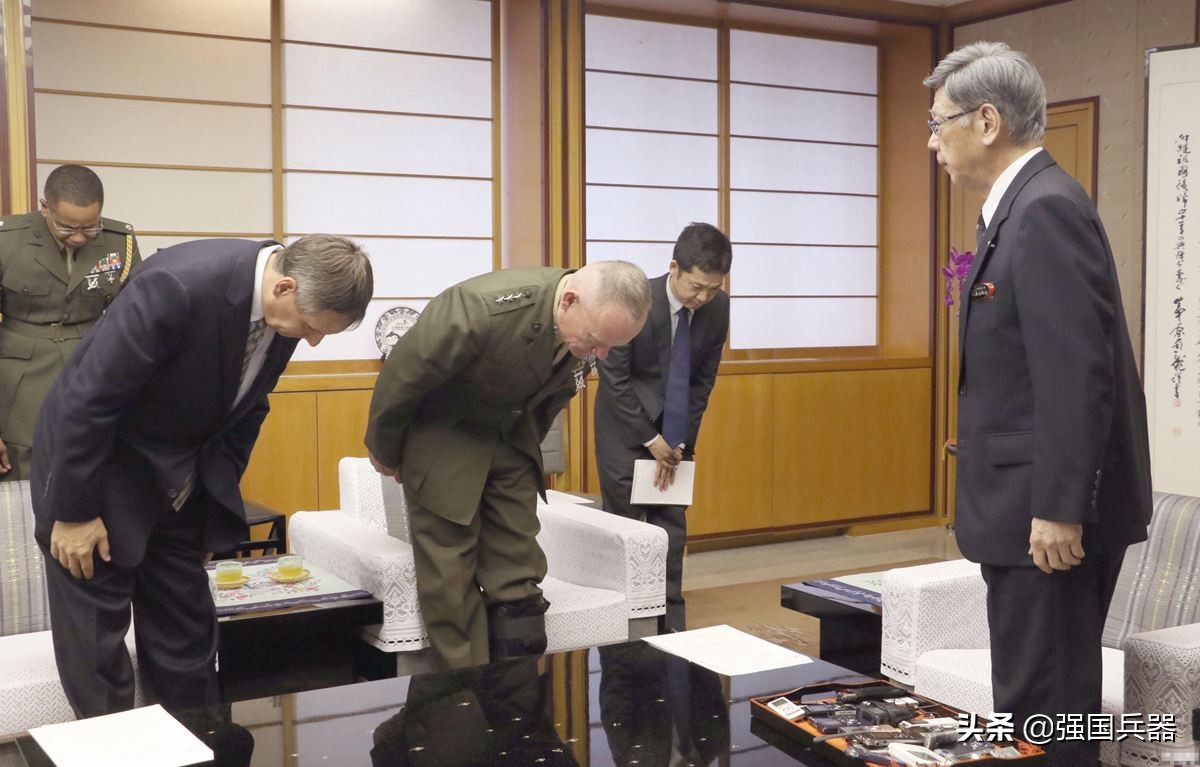 堂堂美军竟然持刀打劫，抢走冲绳民众700万，官方：严正抗议