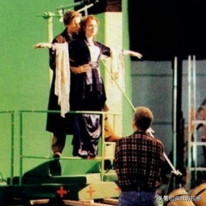 好莱坞大片的真实幕后画面，拍摄现场要多尴尬有多尴尬