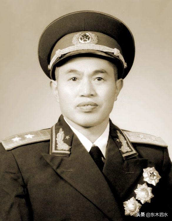 皮定均是主席破格授予的中将，去世15年后，为何骨灰迁出八宝山？