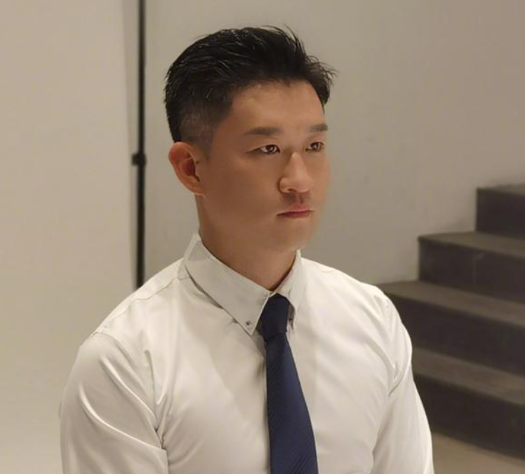 曹云金演出時打過岳云鵬？大鬧生日宴后，燒餅為何會想跟著離開？