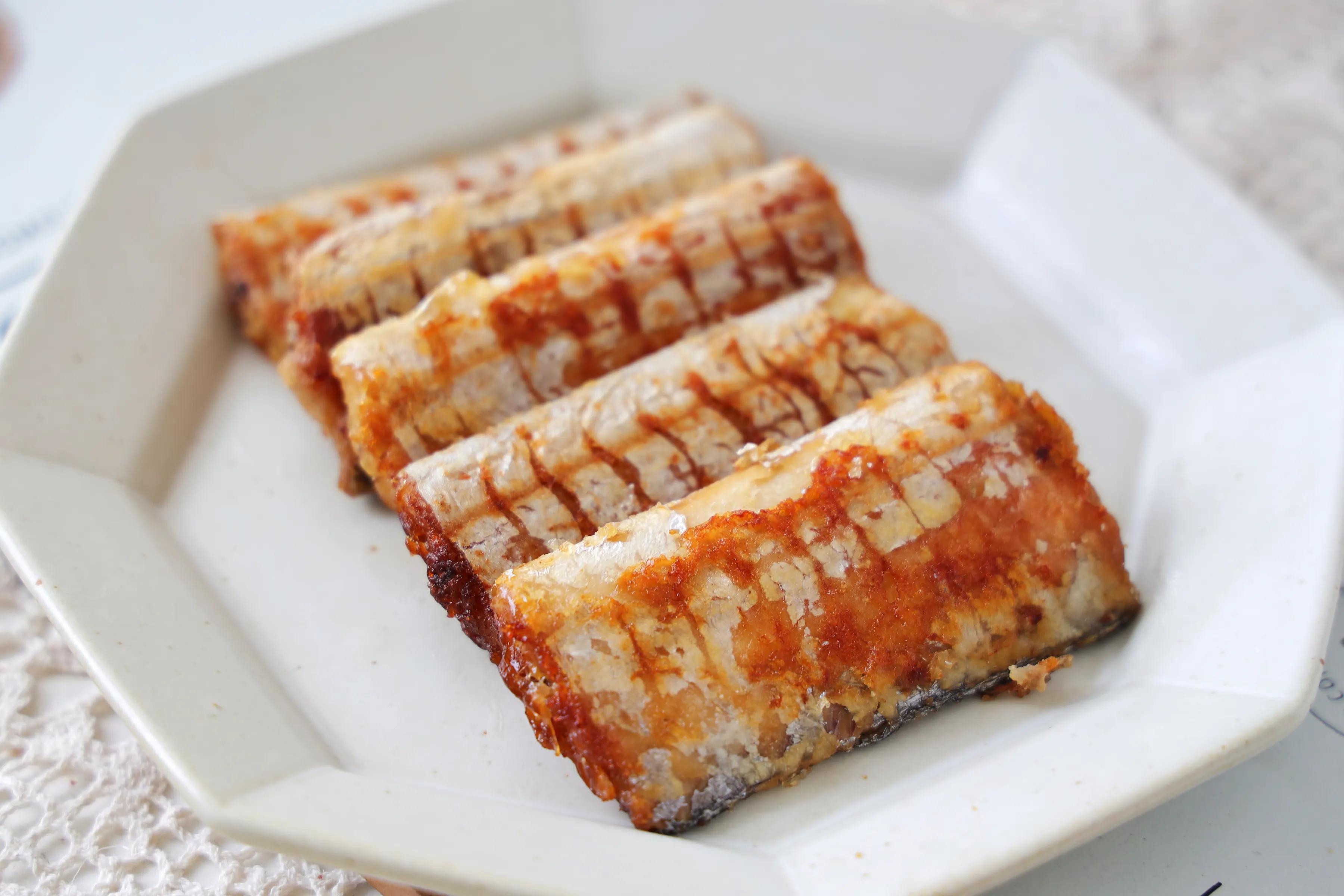 带鱼这样煎，肉质鲜嫩入味，而且简单好做，大暑过后马上做起来