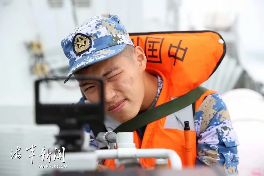 缩水了？056护卫舰上舰炮被换成机枪，其实机枪