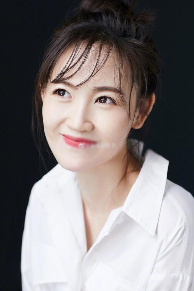 12月1日,马蓉时隔好几个月终于更新社交动态,并配文:"12月你好,2020