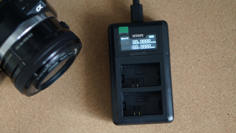 XTAR VN2单反相机电池充电器，为你的拍摄提供持久电量