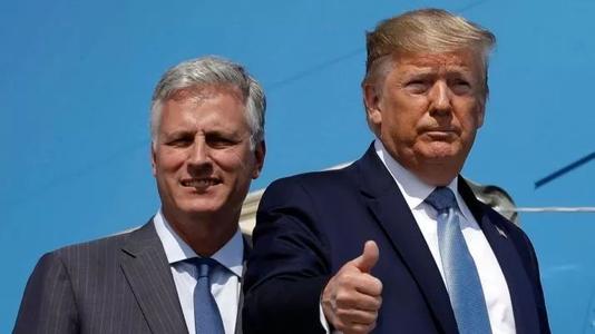 美反華急先鋒到訪越南，受到�特殊待遇�：限制活動不讓飛機停留