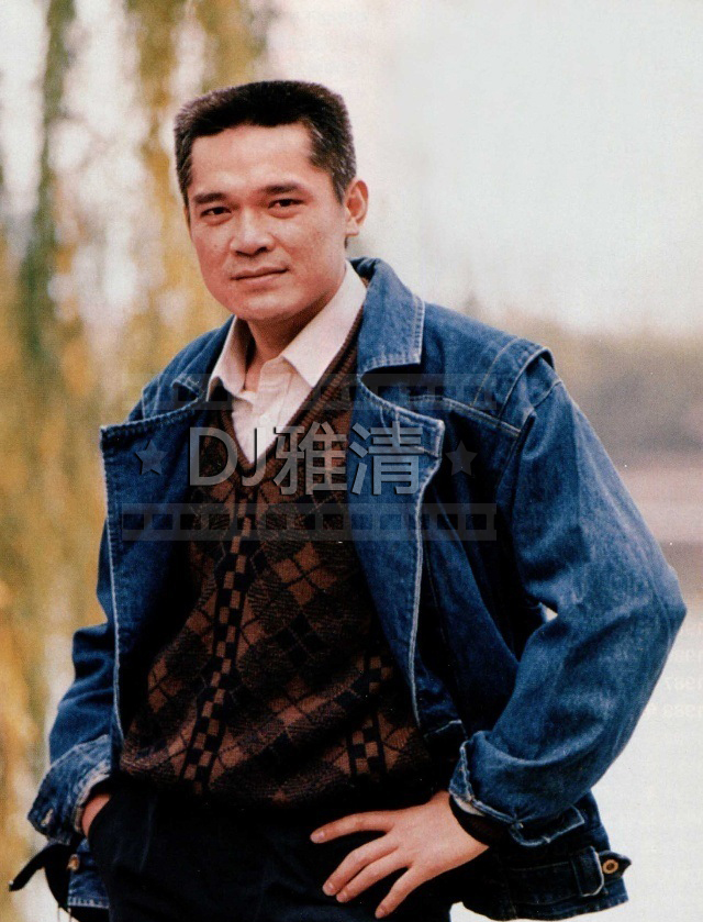 《乌龙山剿匪记》幕后 40万拍18集 演员片酬仅20元 播出后却万人空巷